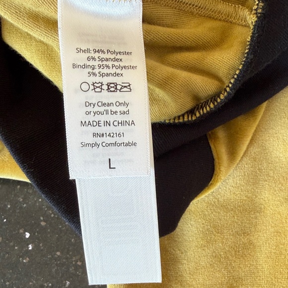 NWOT LuLaRoeStevie bomber jacket Black/ Mustard - Picture 6 of 6